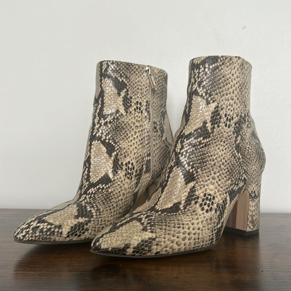 Sam Edelman Ankle Snake Booties with blocky heel 7.5 - Picture 3 of 5